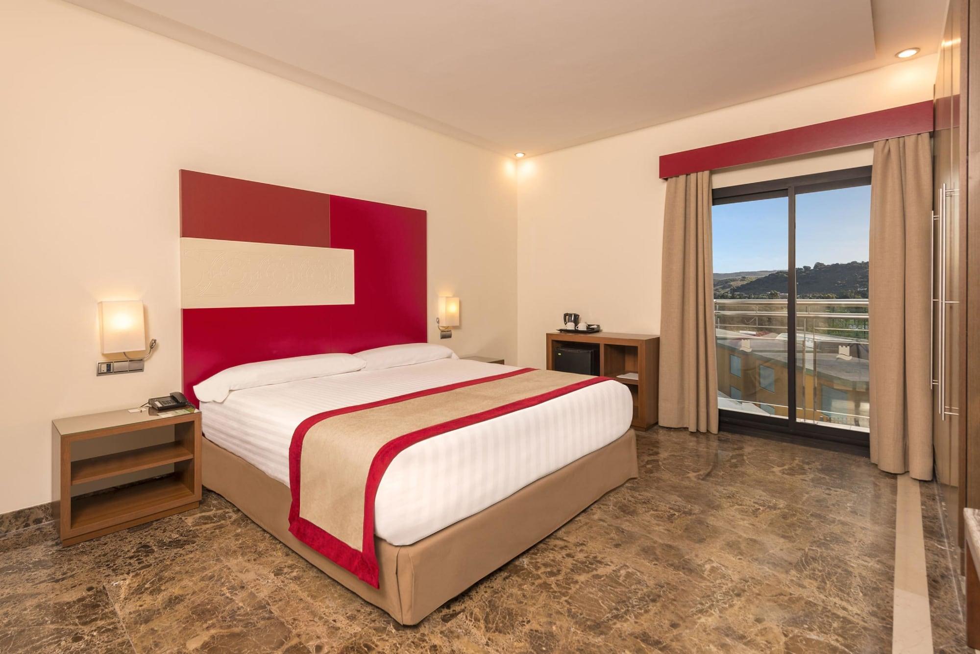 Estepona Hotel & Spa Resort Exterior photo