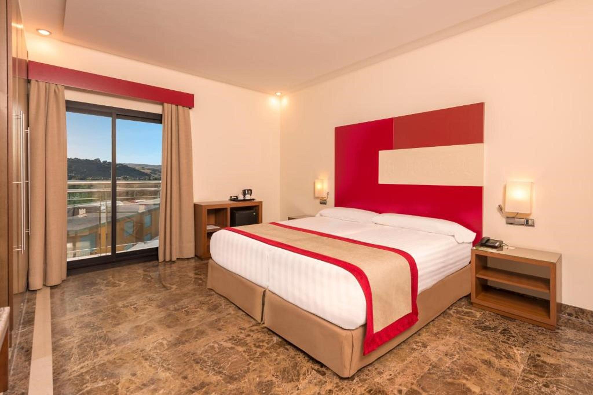 Estepona Hotel & Spa Resort Exterior photo