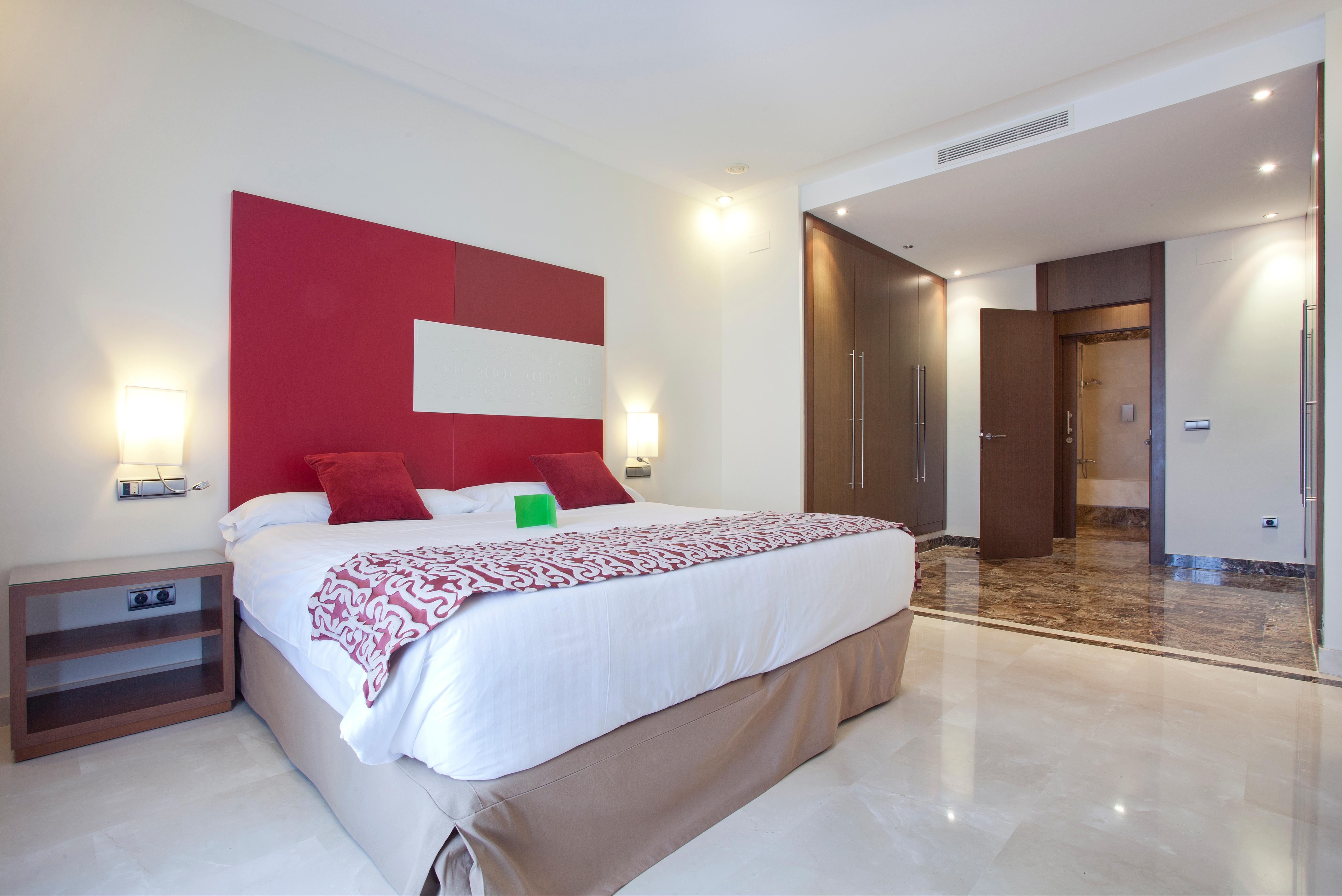 Estepona Hotel & Spa Resort Exterior photo
