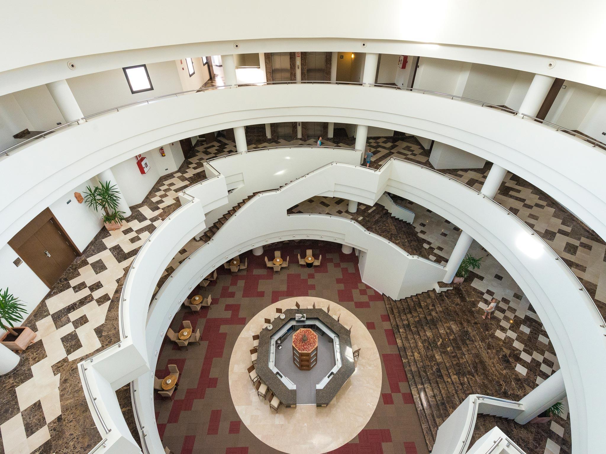 Estepona Hotel & Spa Resort Exterior photo
