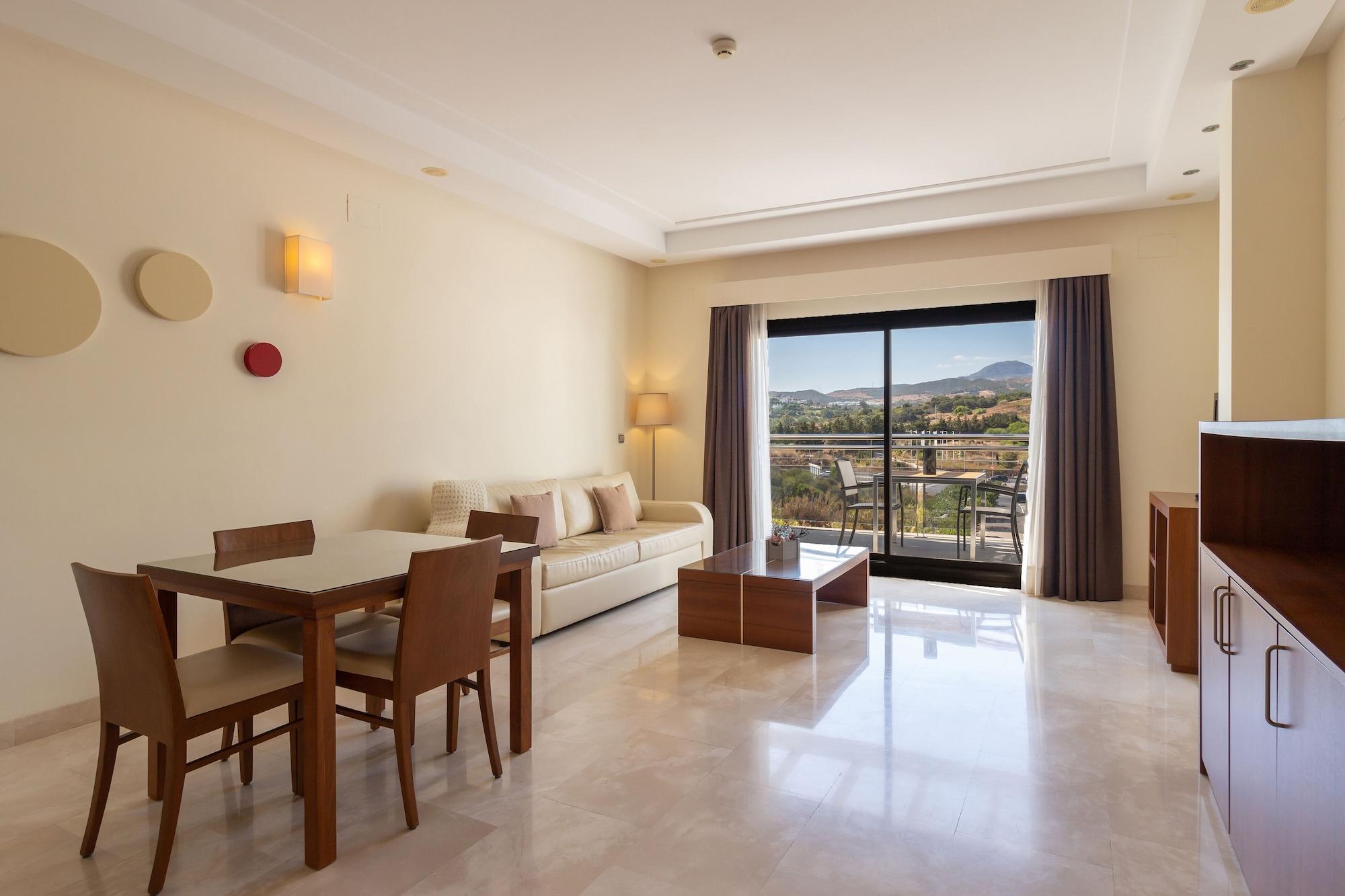 Estepona Hotel & Spa Resort Exterior photo