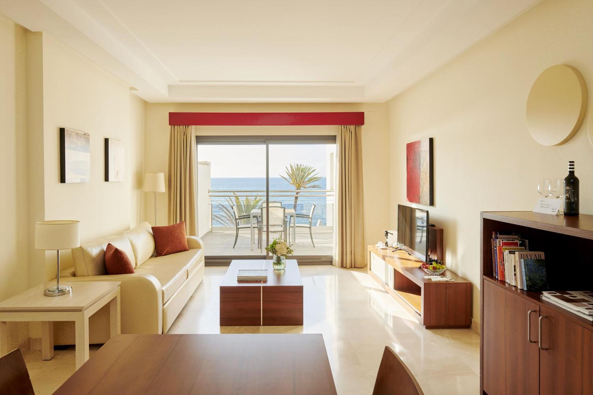 Estepona Hotel & Spa Resort Room photo